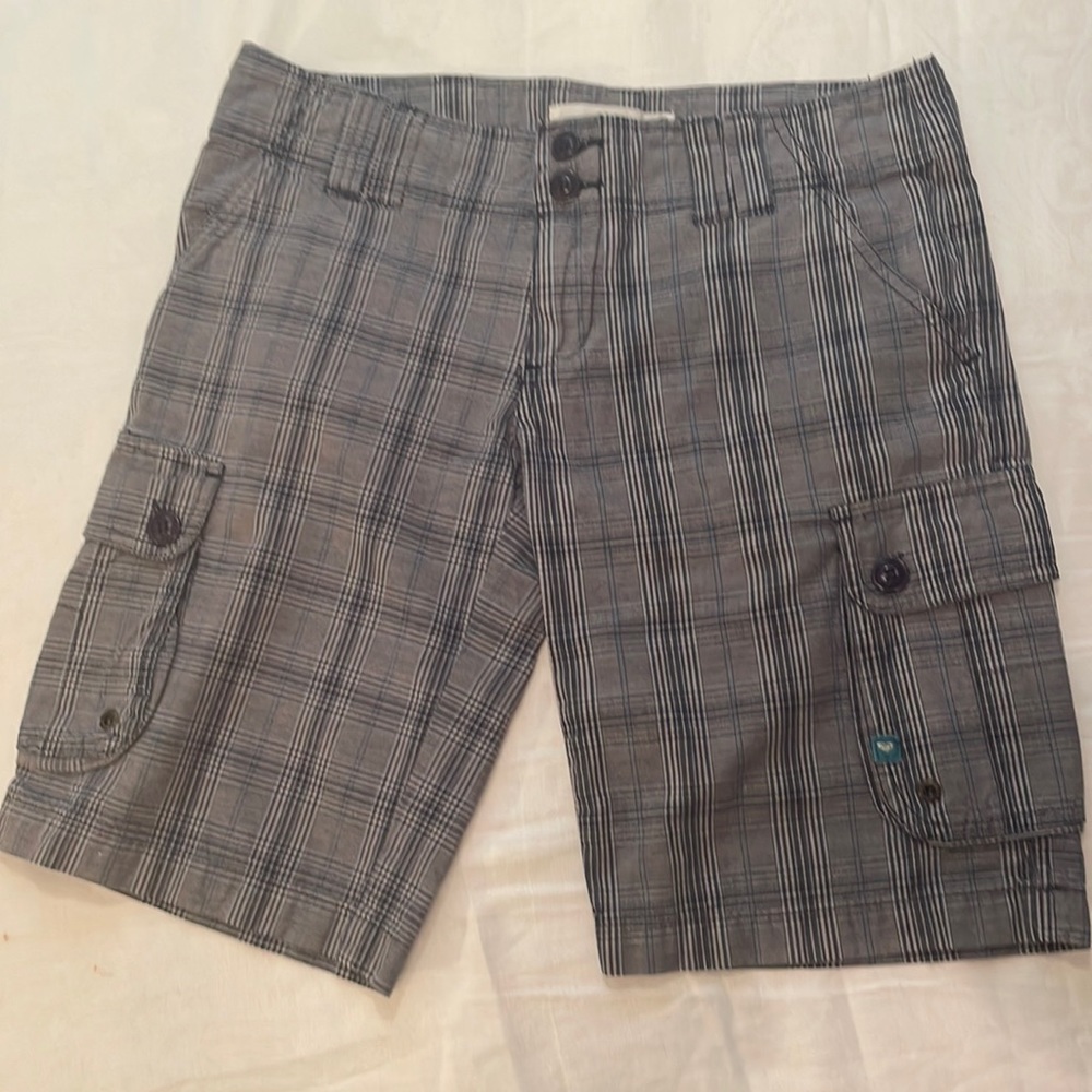 Roxy Bermuda shorts, size 5. Blue and gray plaid.